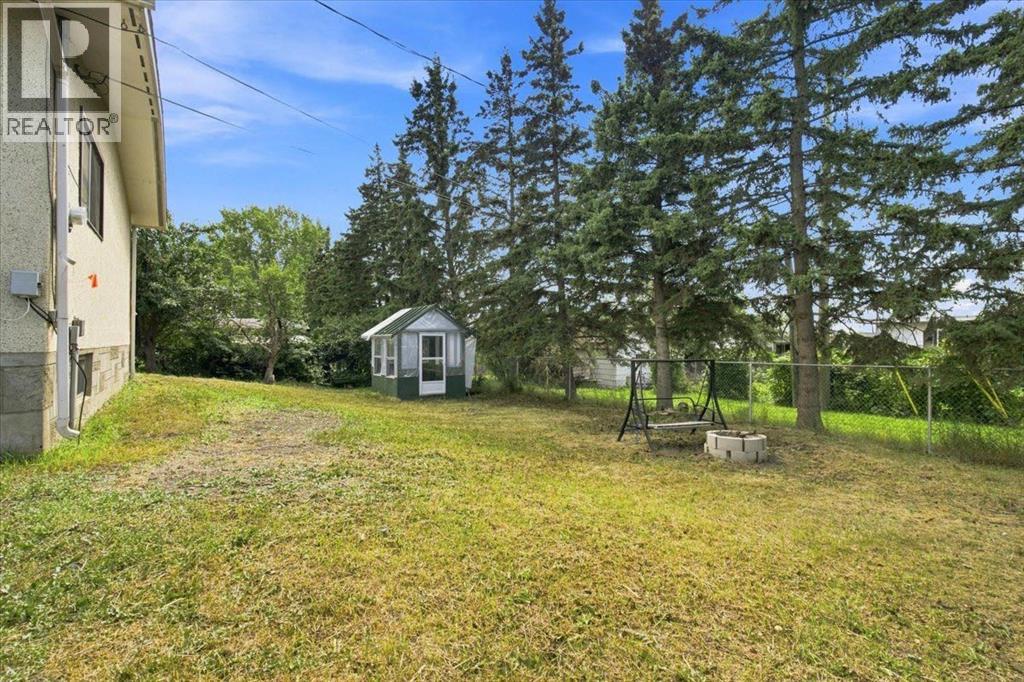 1121 5 Avenue - Image 24