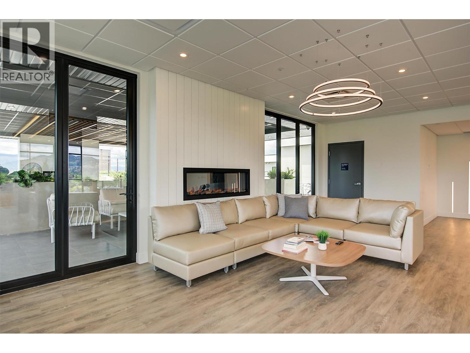 #405 1274 Devonshire Avenue - 32