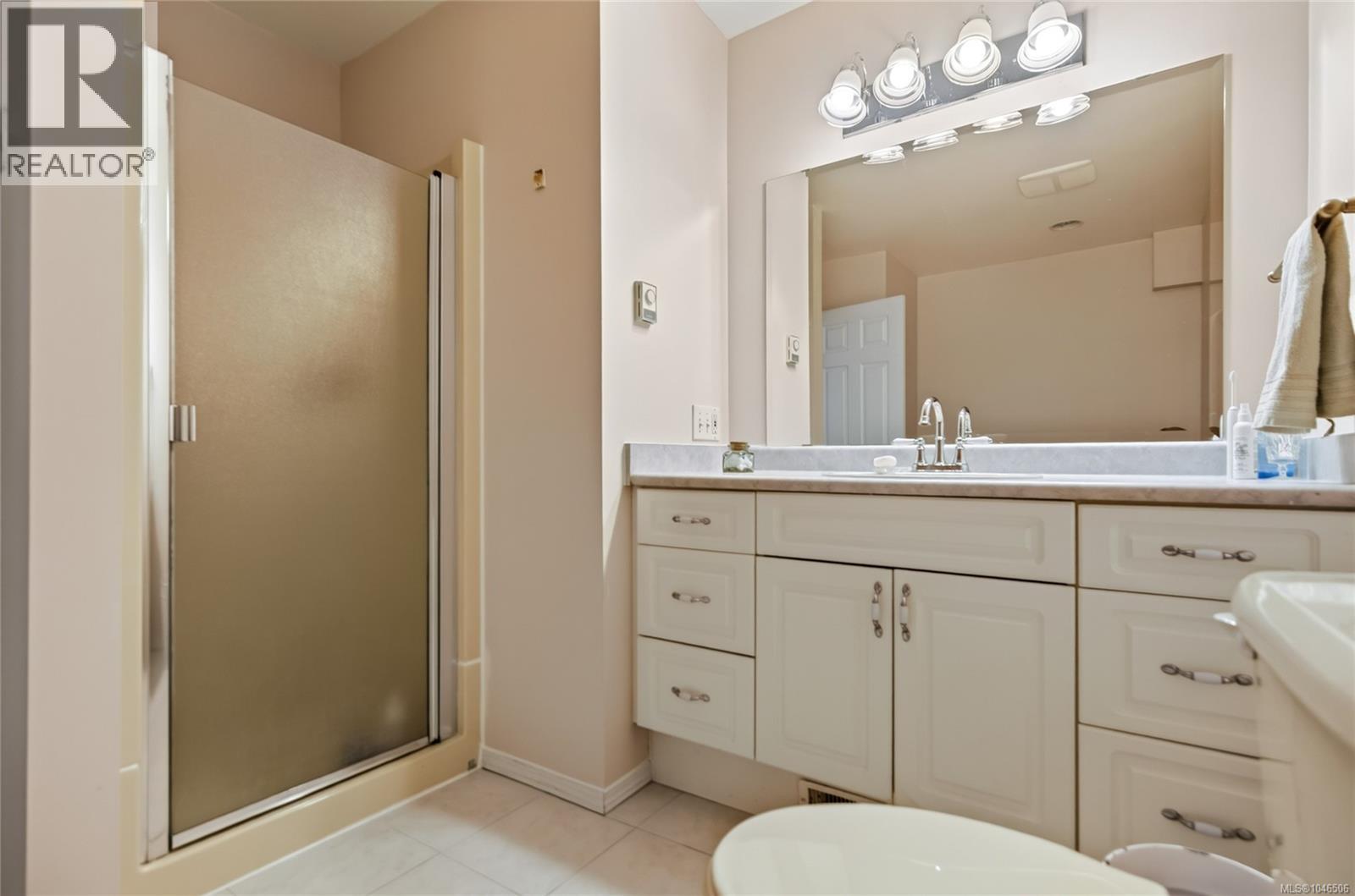 #105 1537 Noel Ave - Image 32