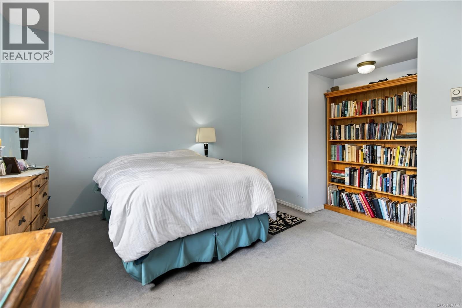 #105 1537 Noel Ave - 27