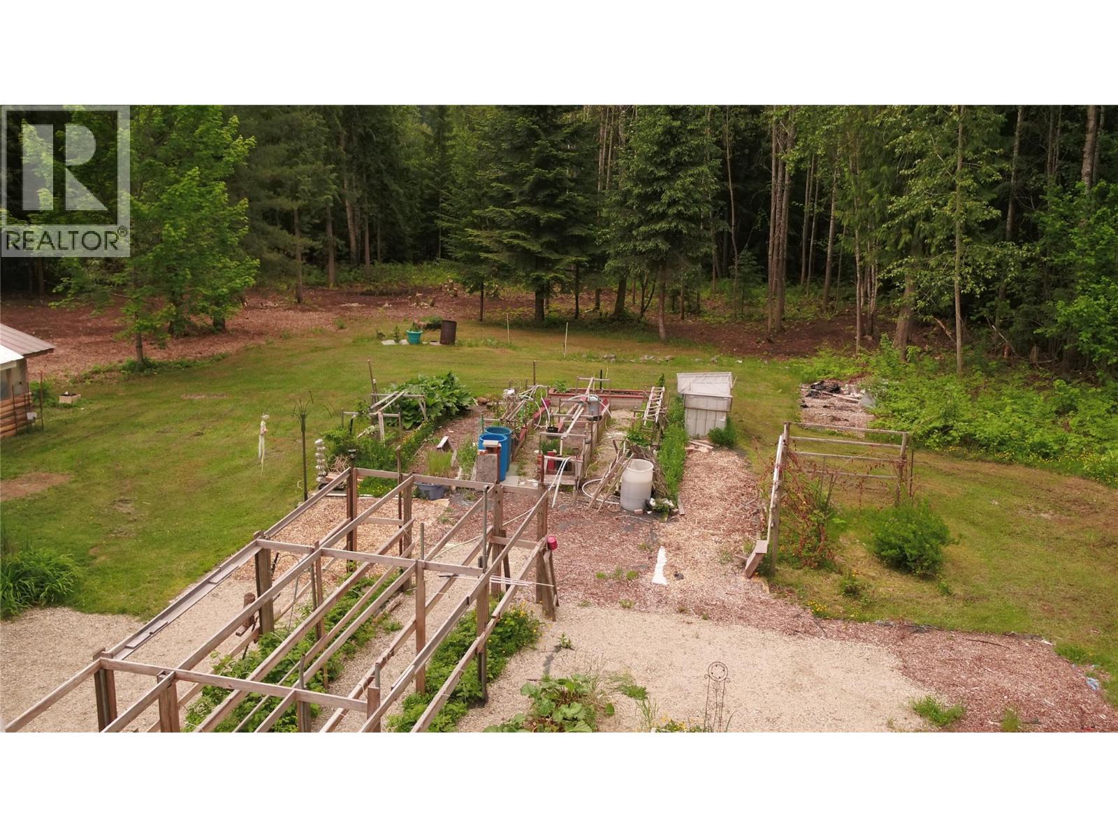 4666 Ackerman Road, Malakwa