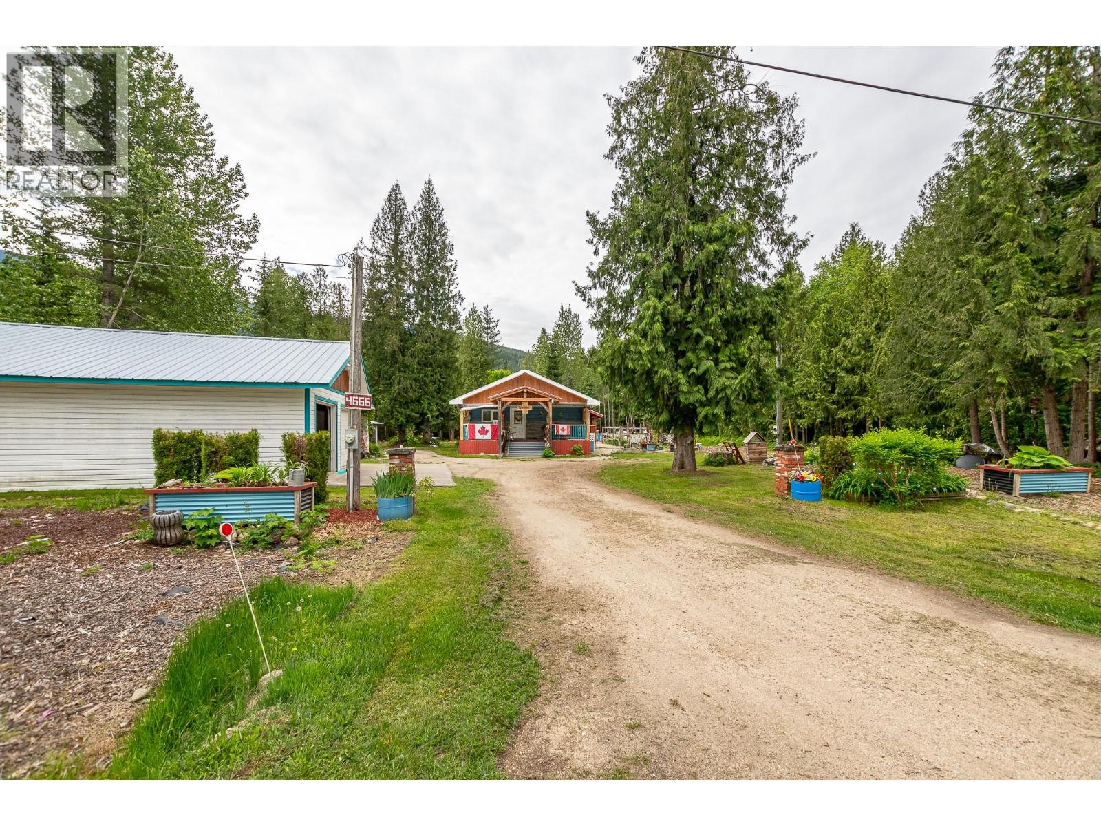 4666 Ackerman Road, Malakwa