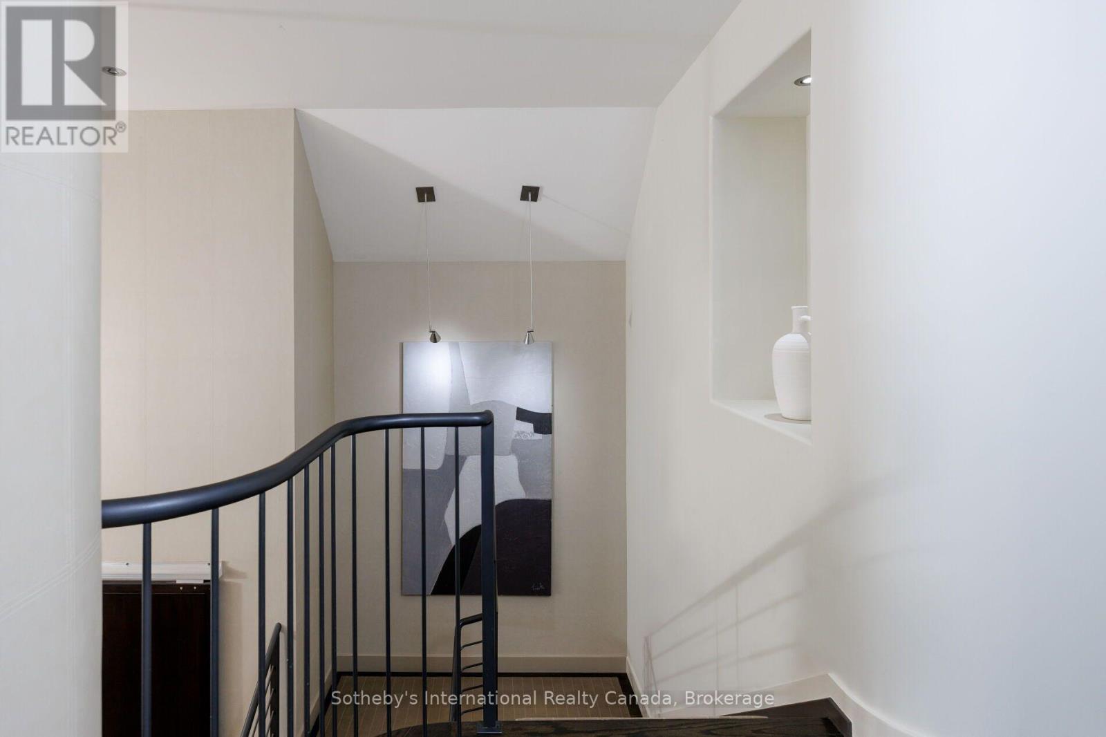 56 BIRCH HILL LANE - 21
