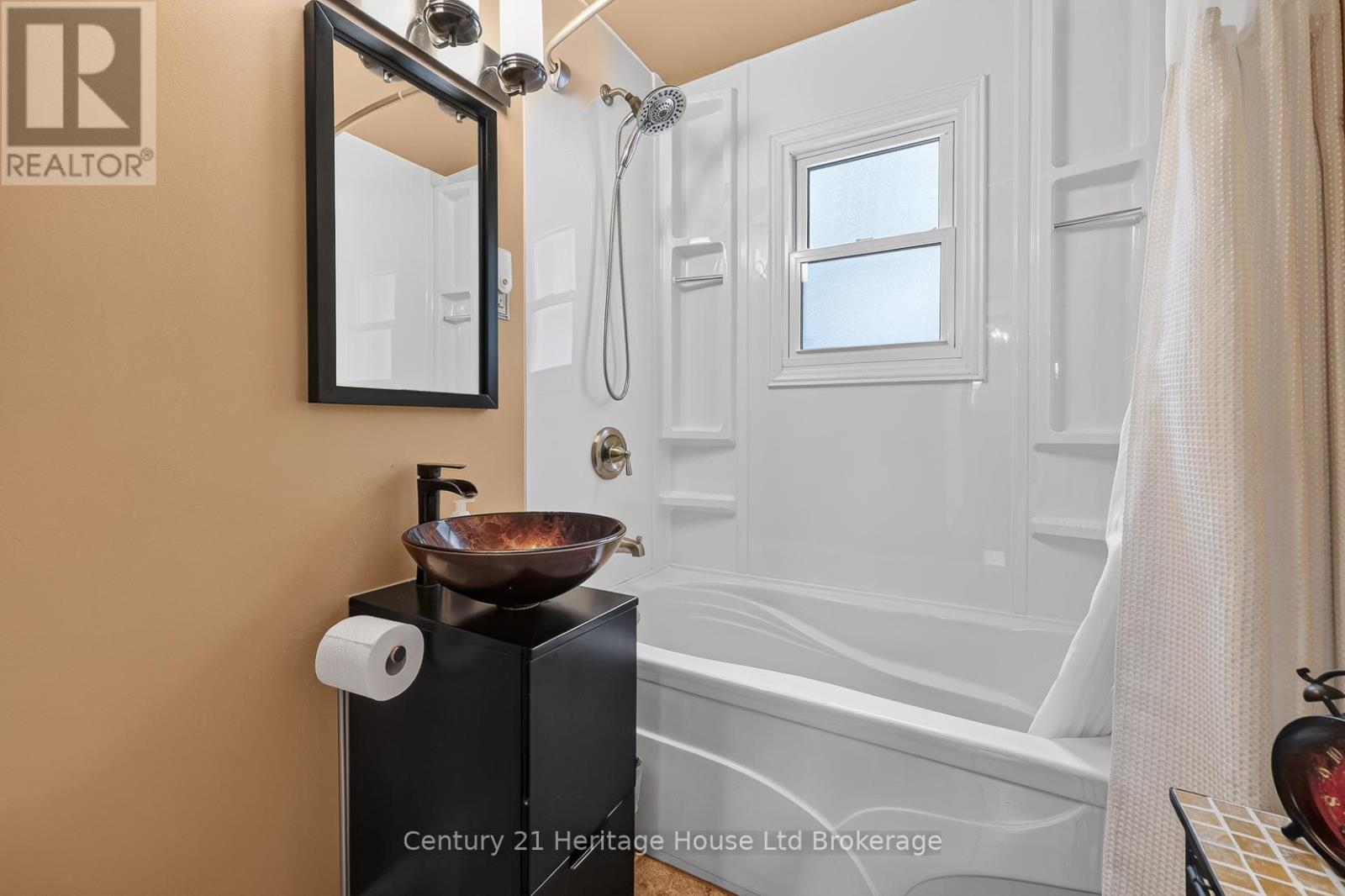 209 BUTLER STREET - Image 16