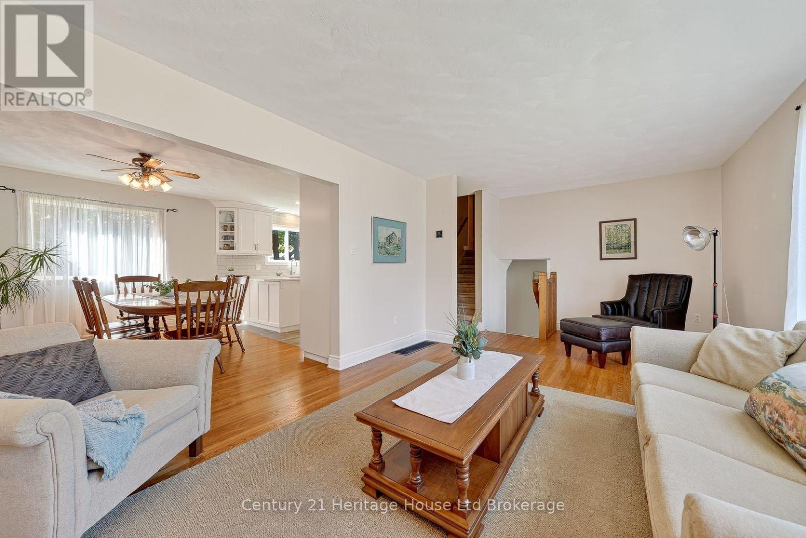 812 HUGHSON STREET - 14