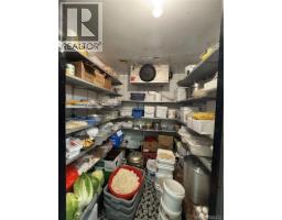853 Caledonia Ave, Victoria, BC V8T1E6 Photo 12