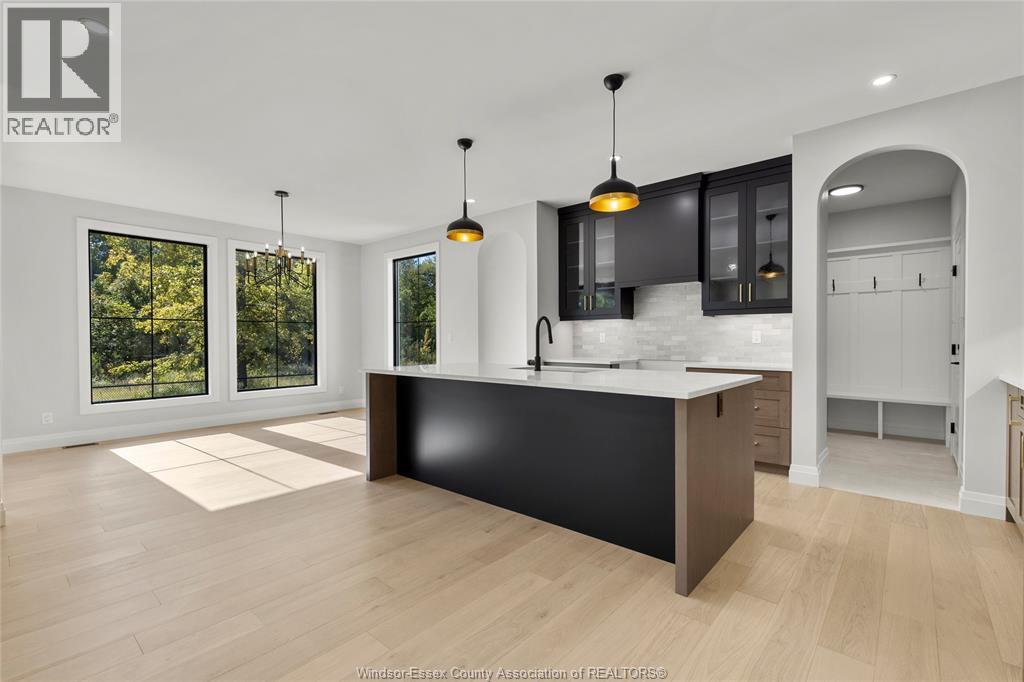 361 MARLA CRESCENT - 14