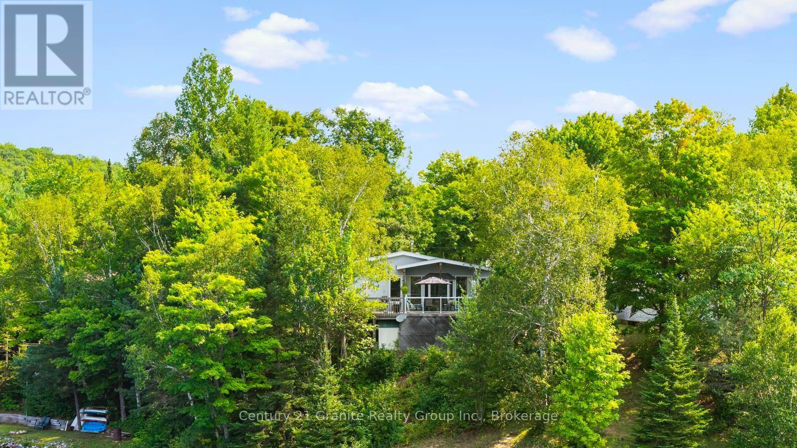 64 BENTLEY PLACE