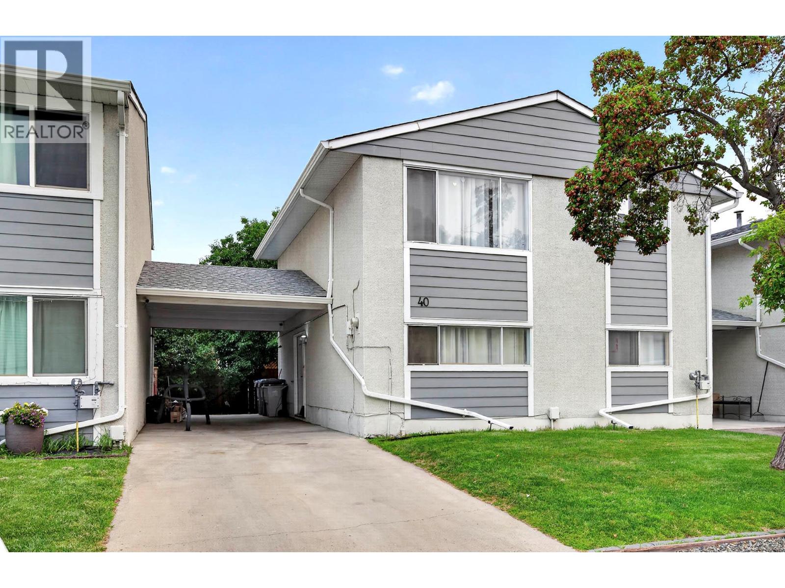 #40 800 Valhalla Drive - 1