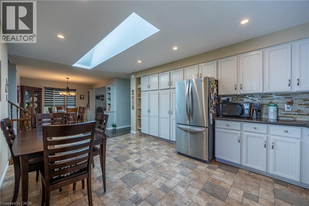 307 ORKNEY Street W - 14