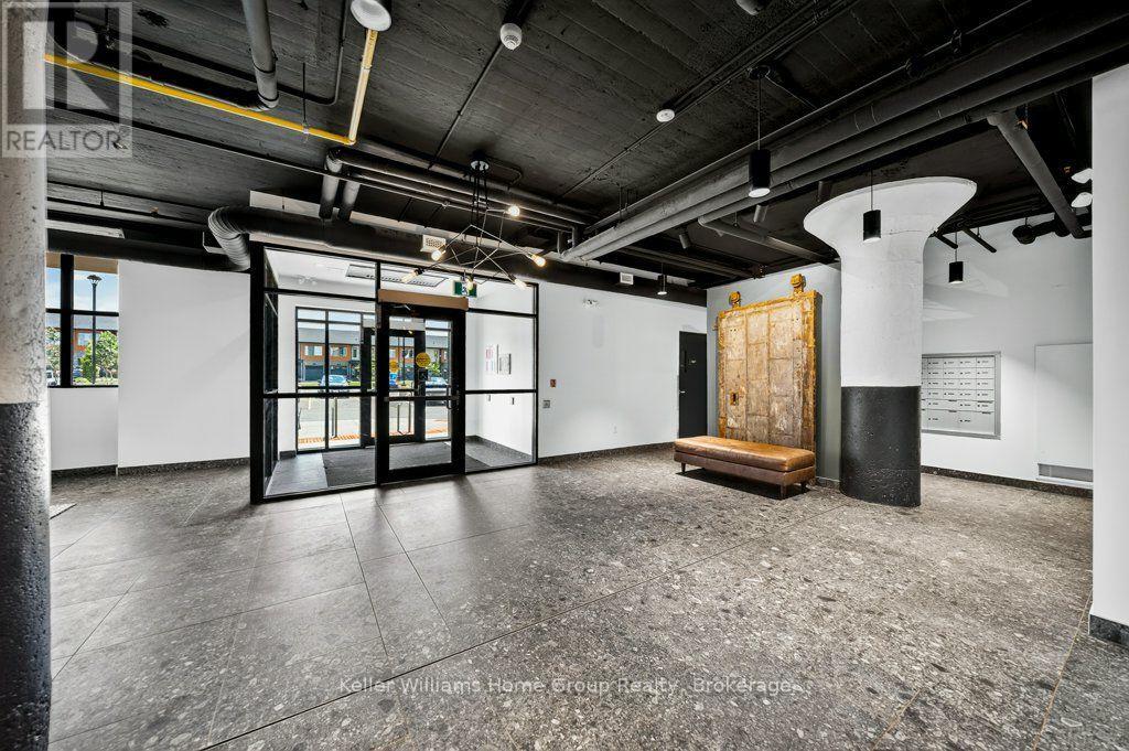 #304 120 HURON STREET - Image 37