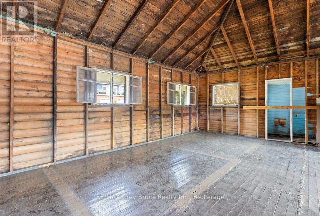 11 MCNEIL STREET - Image 24