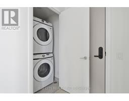 1002 - 25 Frederick Todd Way, Toronto, ON M4G0C9 Photo 14