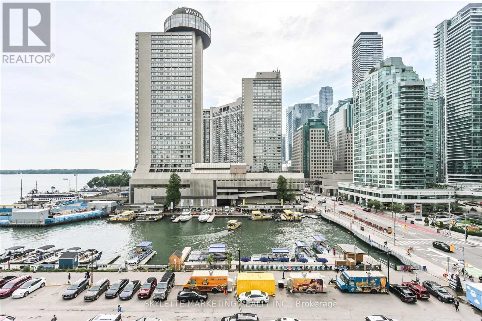 #617 15 QUEENS QUAY E - 20