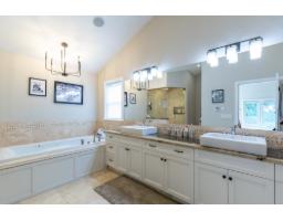 20078 27 Avenue, Langley, BC V2Z1X2 Photo 17