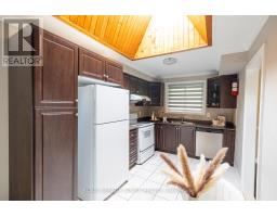 Kitchen - 803 Fairview Avenue, Pickering, ON L1W1M7 Photo 9