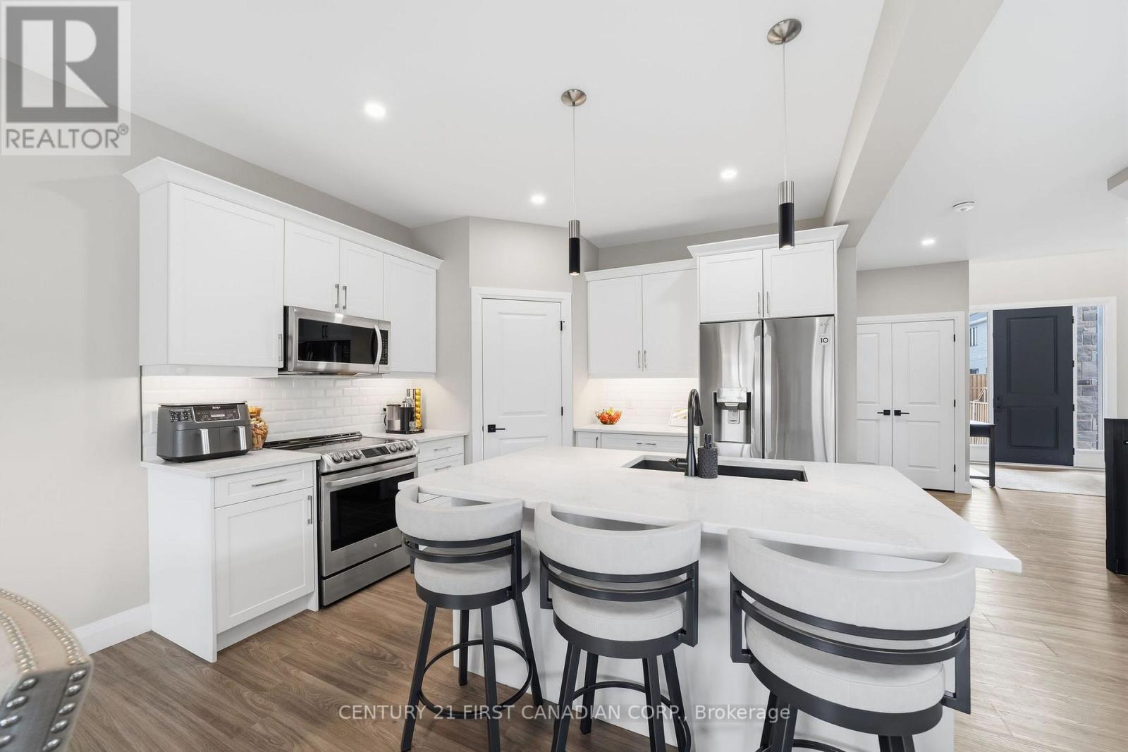 15 NICHOLSON STREET - Image 12