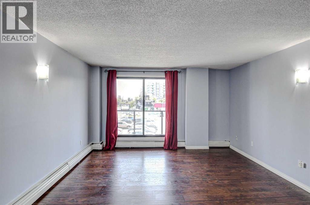 #204 1900 25A Street SW - 2