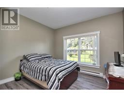 697 Water Street thumbnail 18