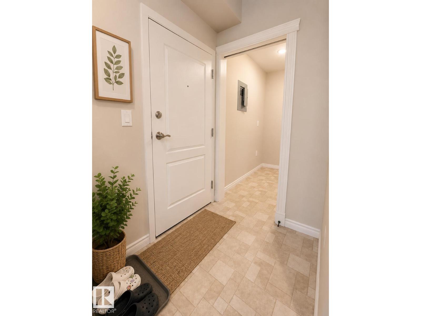 #204 16715 100 AV NW - 2