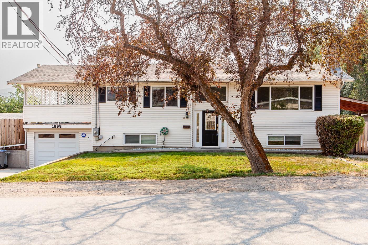 1669 WESTMOUNT Drive - Image 32