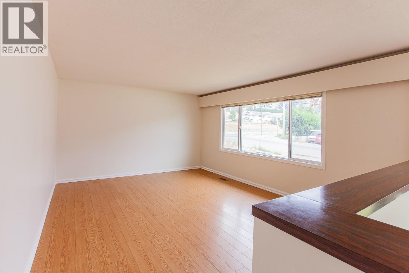 1669 WESTMOUNT Drive - 24