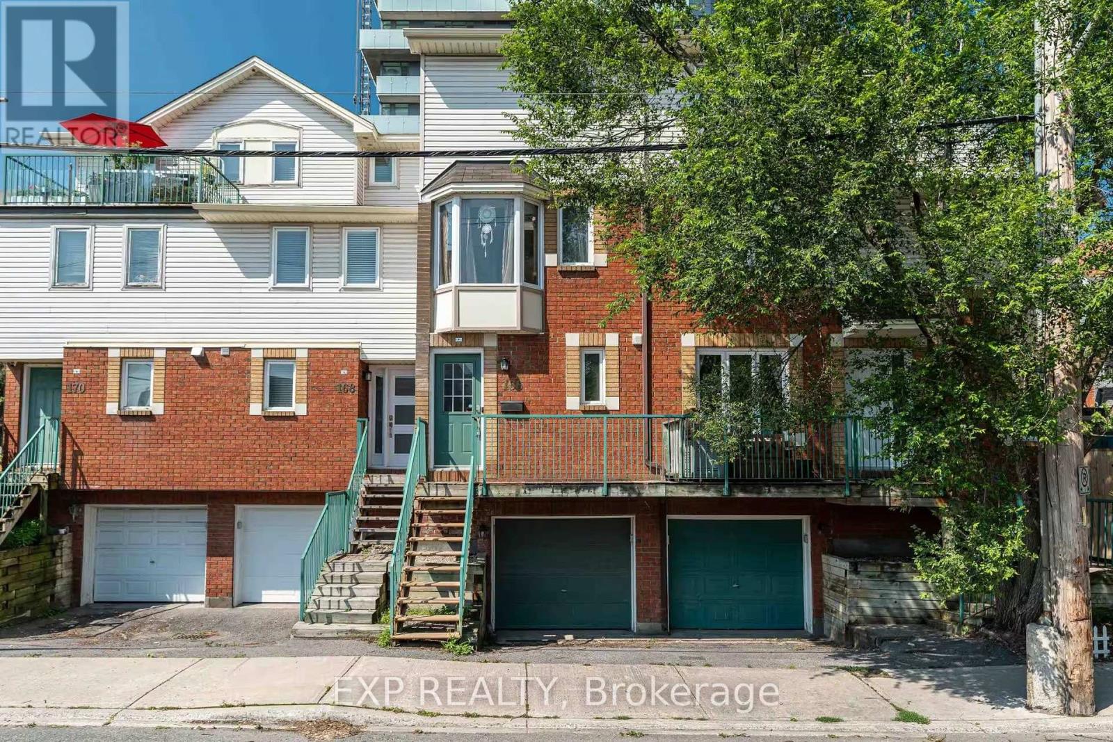 Welcome to 166 Forward Ave