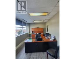 217 - 10909 Yonge Street, Richmond Hill, ON L4C3E3 Photo 6