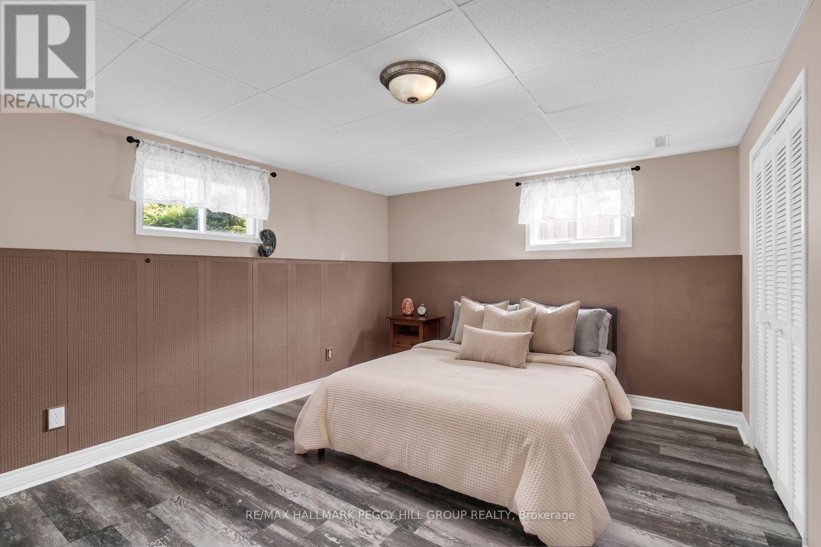31 EDENBRIDGE DRIVE - 13