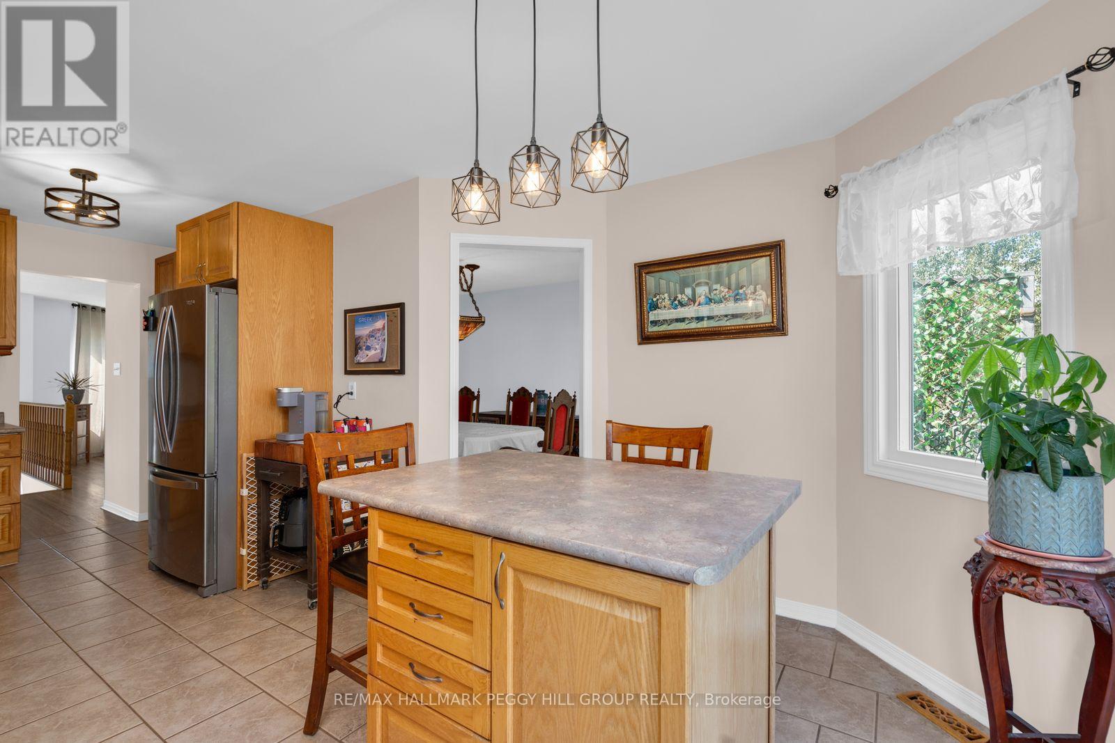 31 EDENBRIDGE DRIVE - 3