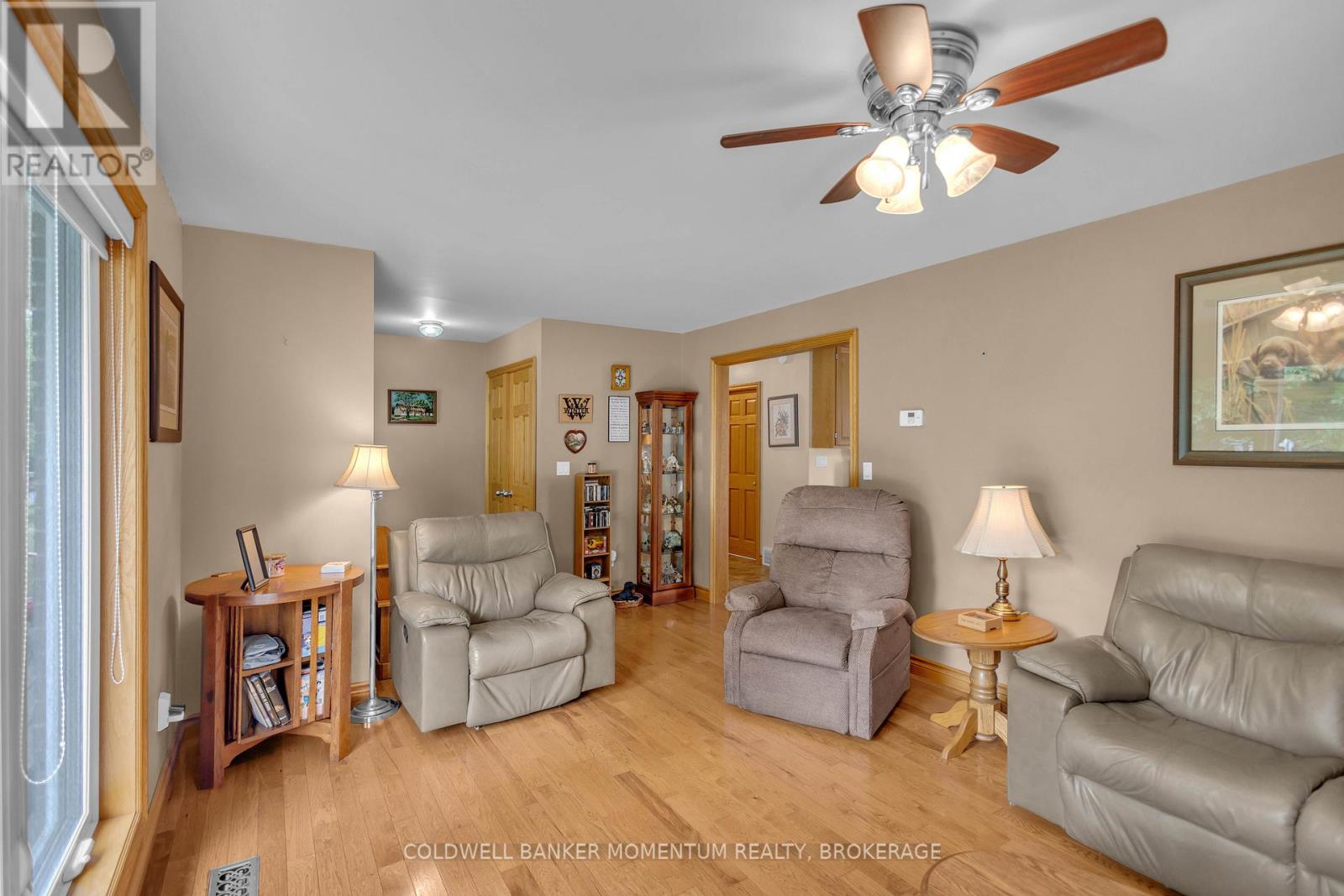 40 MURRAY STREET E - Image 8