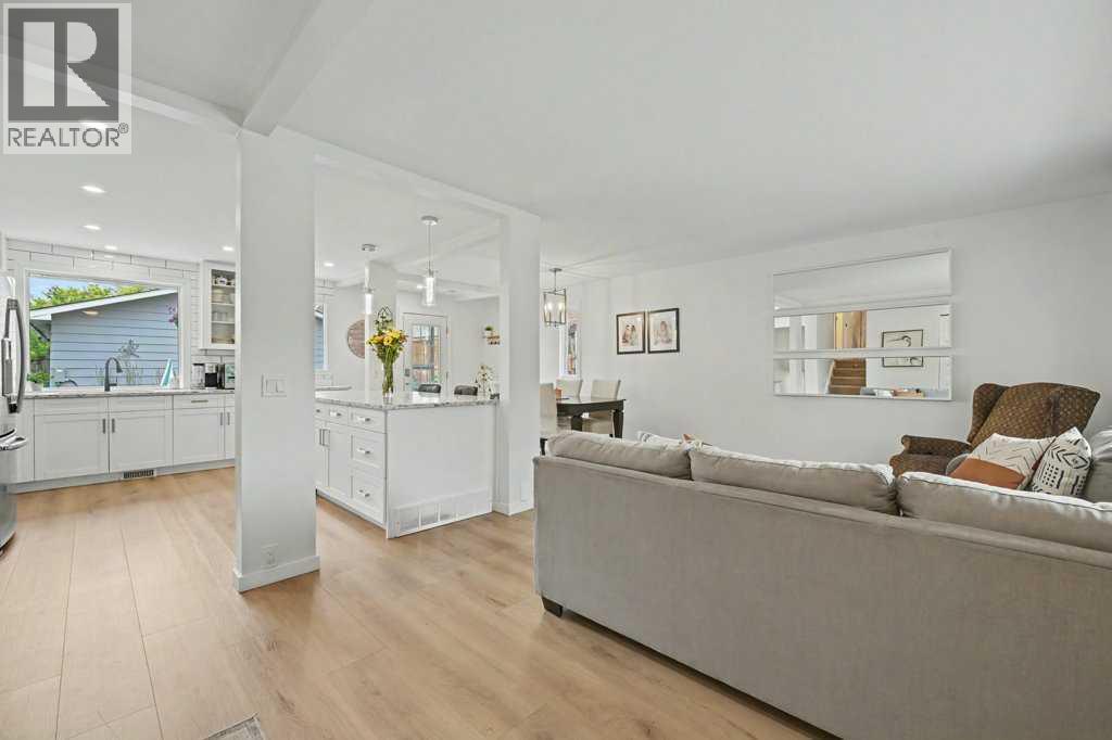 727 120 Avenue SW - 12