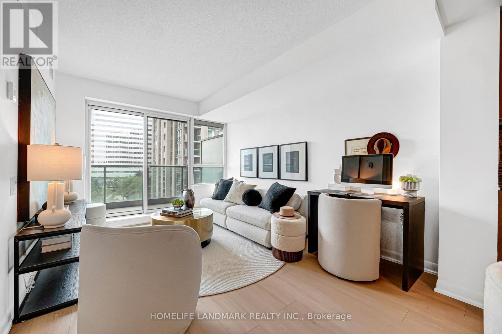 #701 17 ANNDALE DRIVE - 15