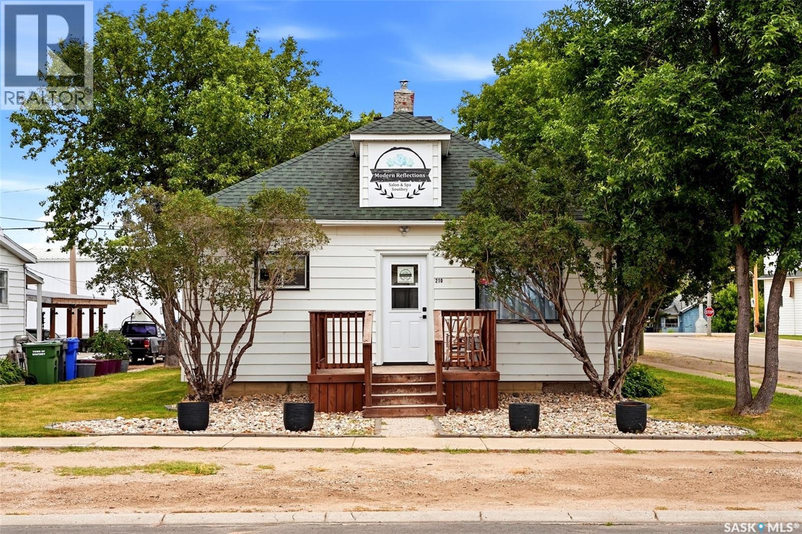 210 Byron STREET