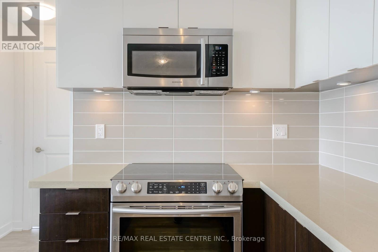 #802 4677 GLEN ERIN DRIVE - 13