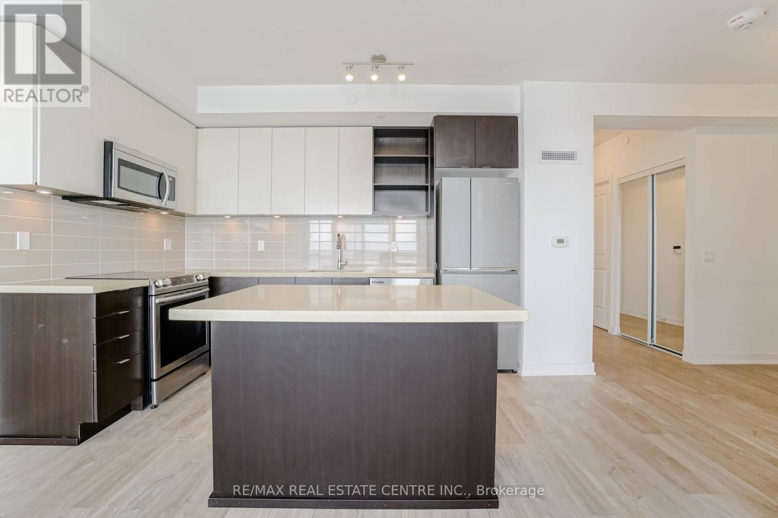 #802 4677 GLEN ERIN DRIVE - 14