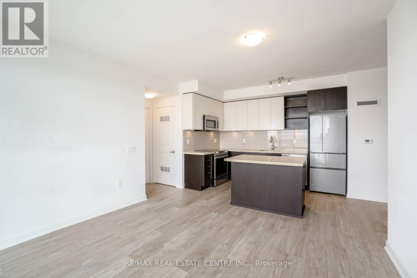 #802 4677 GLEN ERIN DRIVE - 16