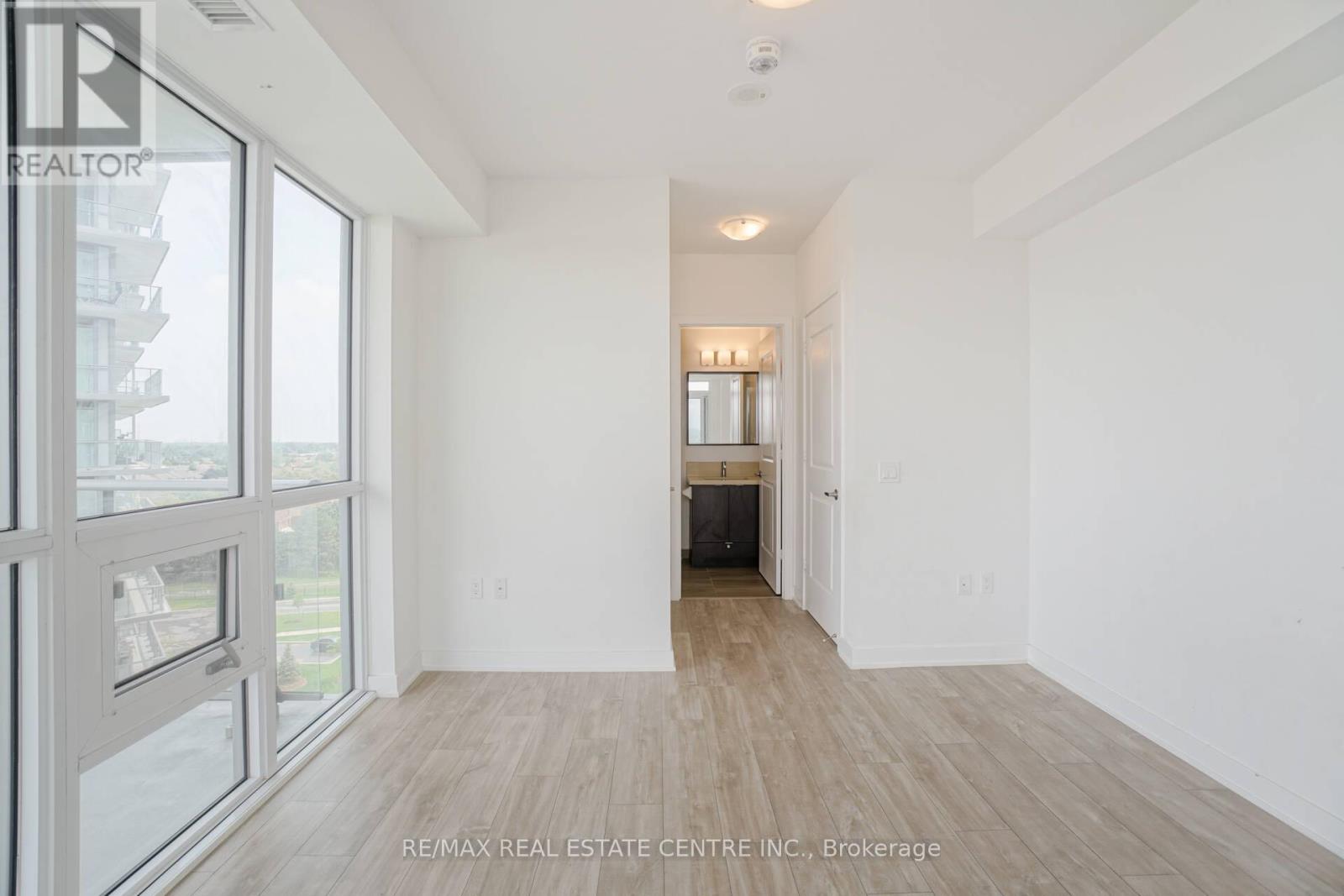 #802 4677 GLEN ERIN DRIVE - 20