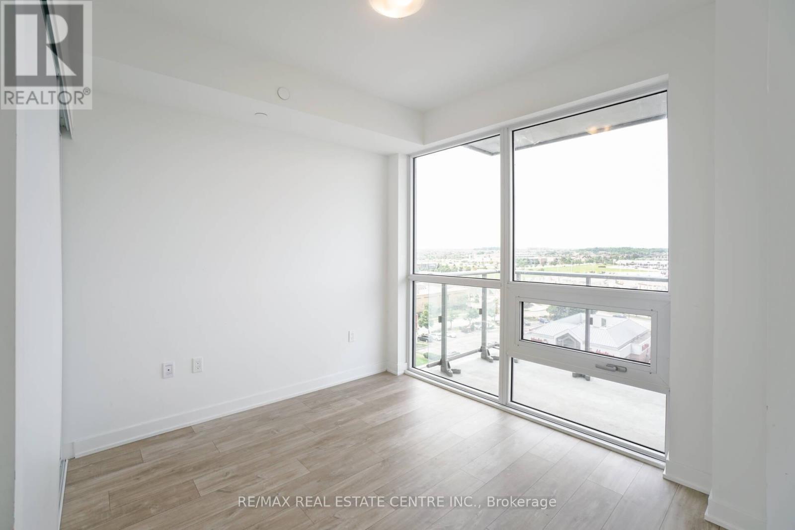 #802 4677 GLEN ERIN DRIVE - 22