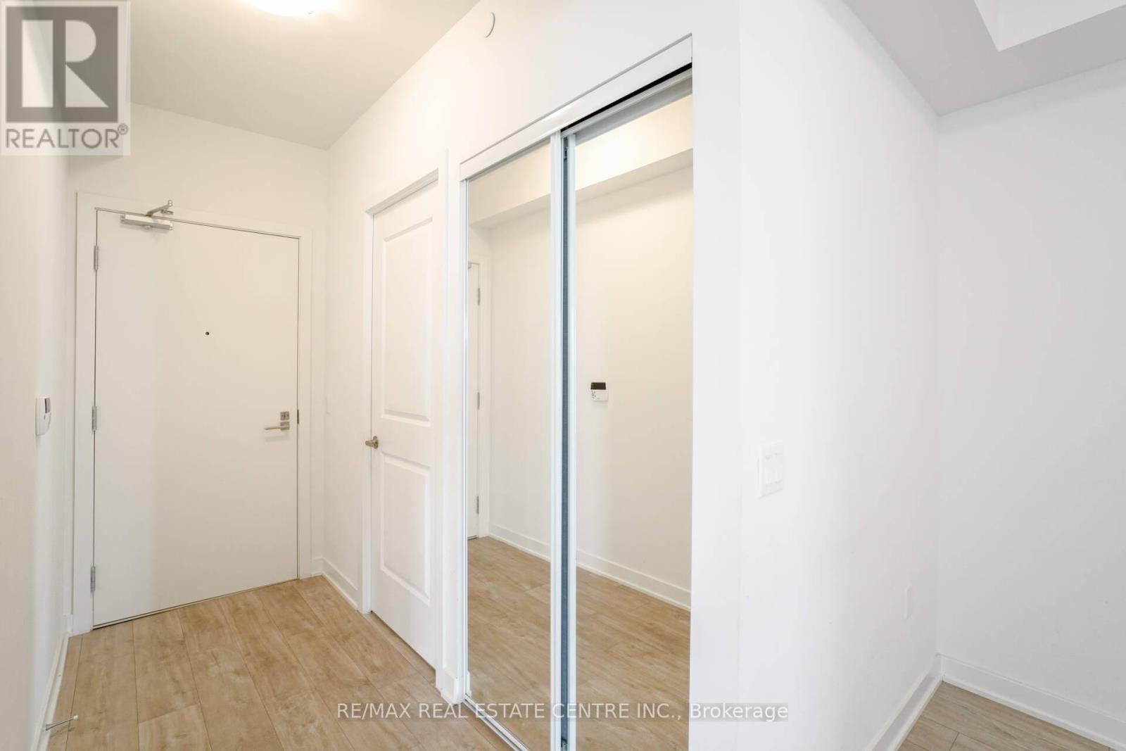 #802 4677 GLEN ERIN DRIVE - 6