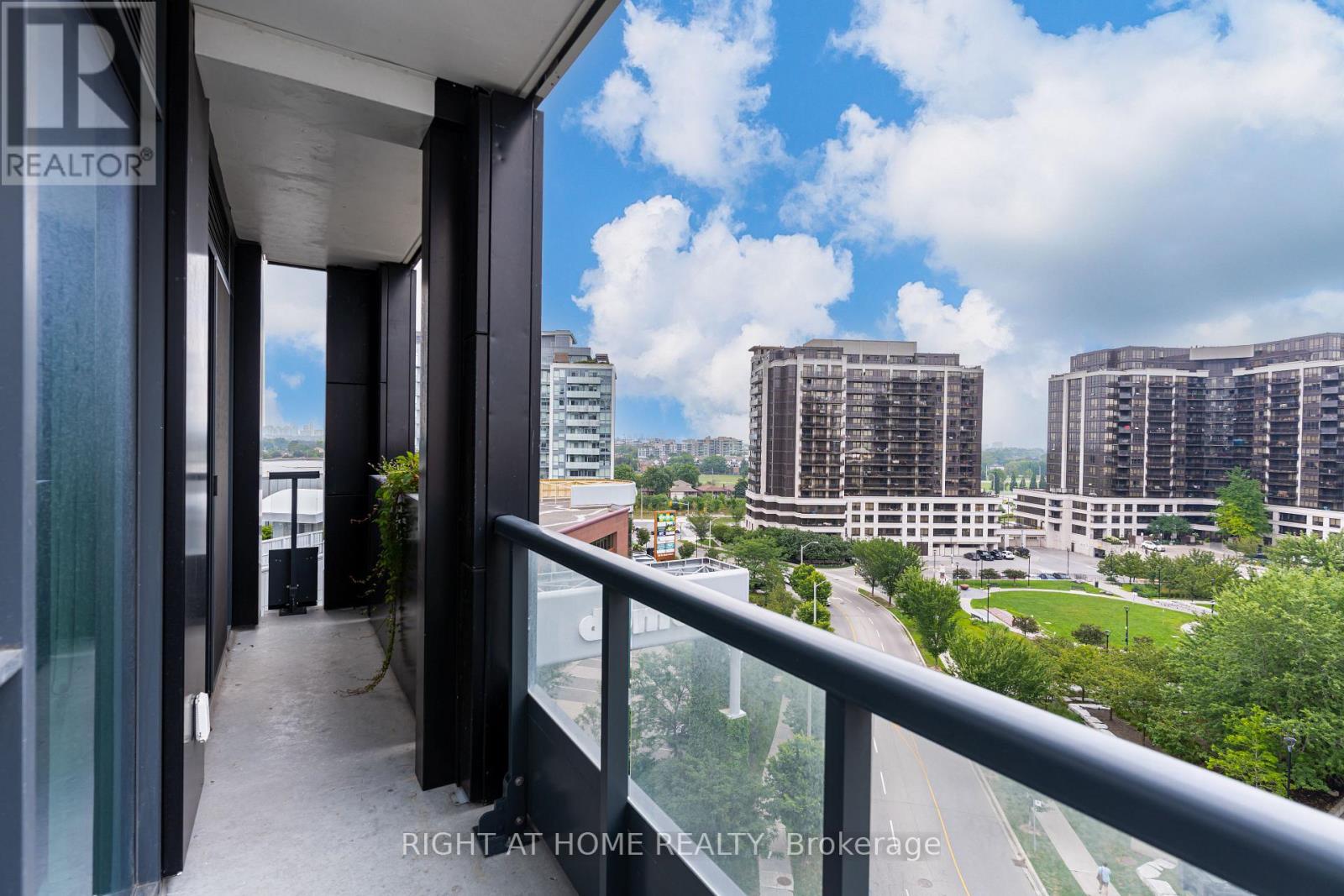 #908 1100 SHEPPARD AVENUE W - 29