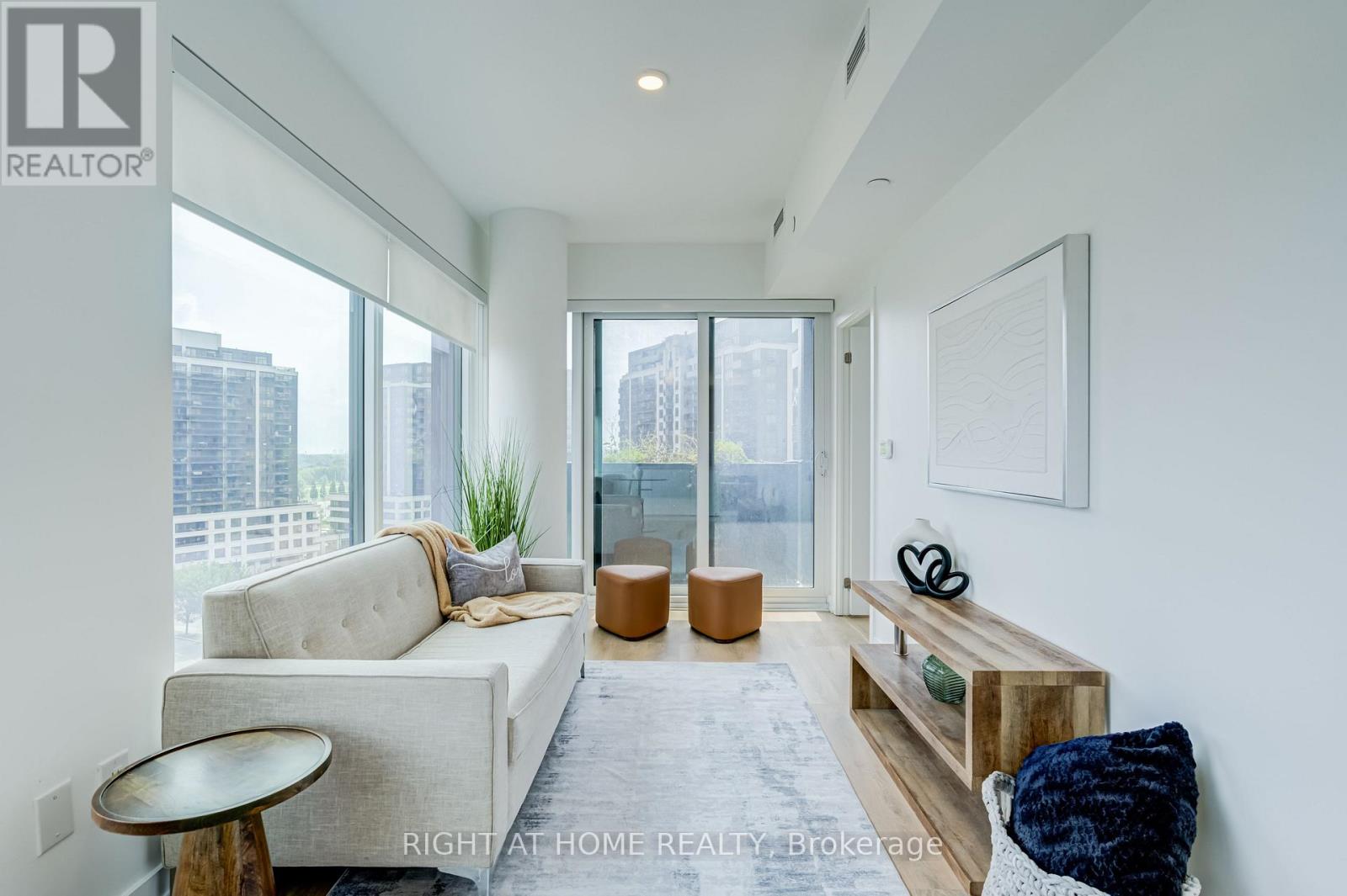 #908 1100 SHEPPARD AVENUE W - 5