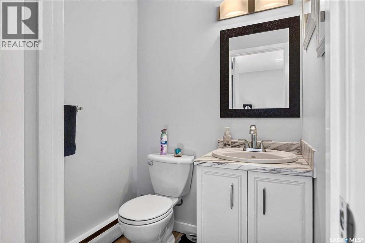 #17 4505 Rae STREET - 17