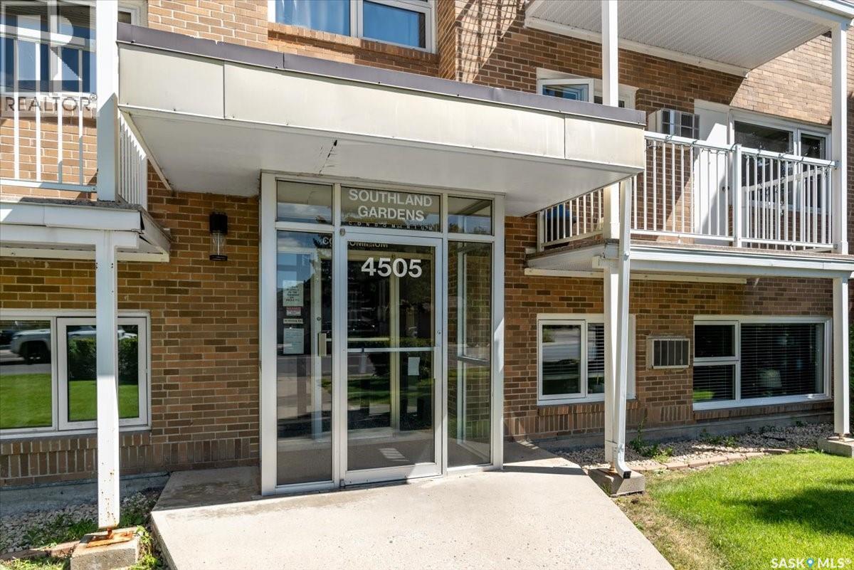 #17 4505 Rae STREET - 2