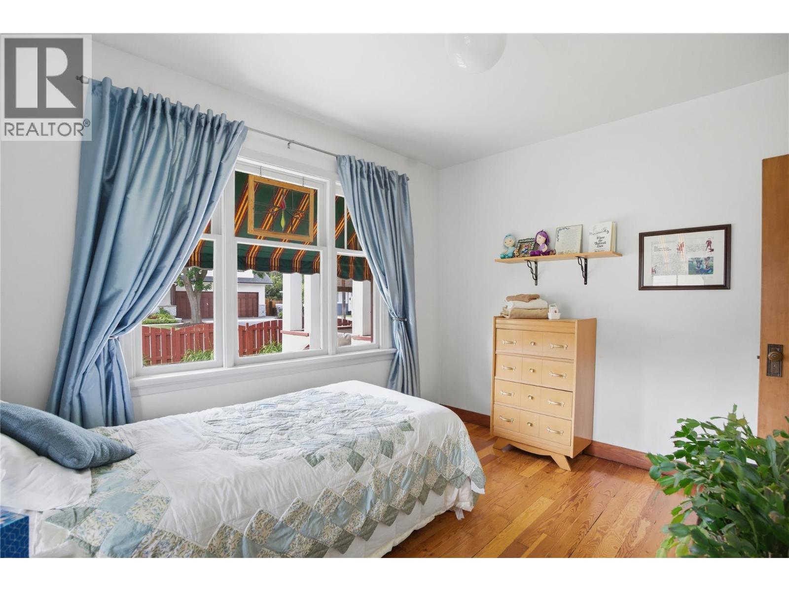 520 Royal Avenue - Image 27