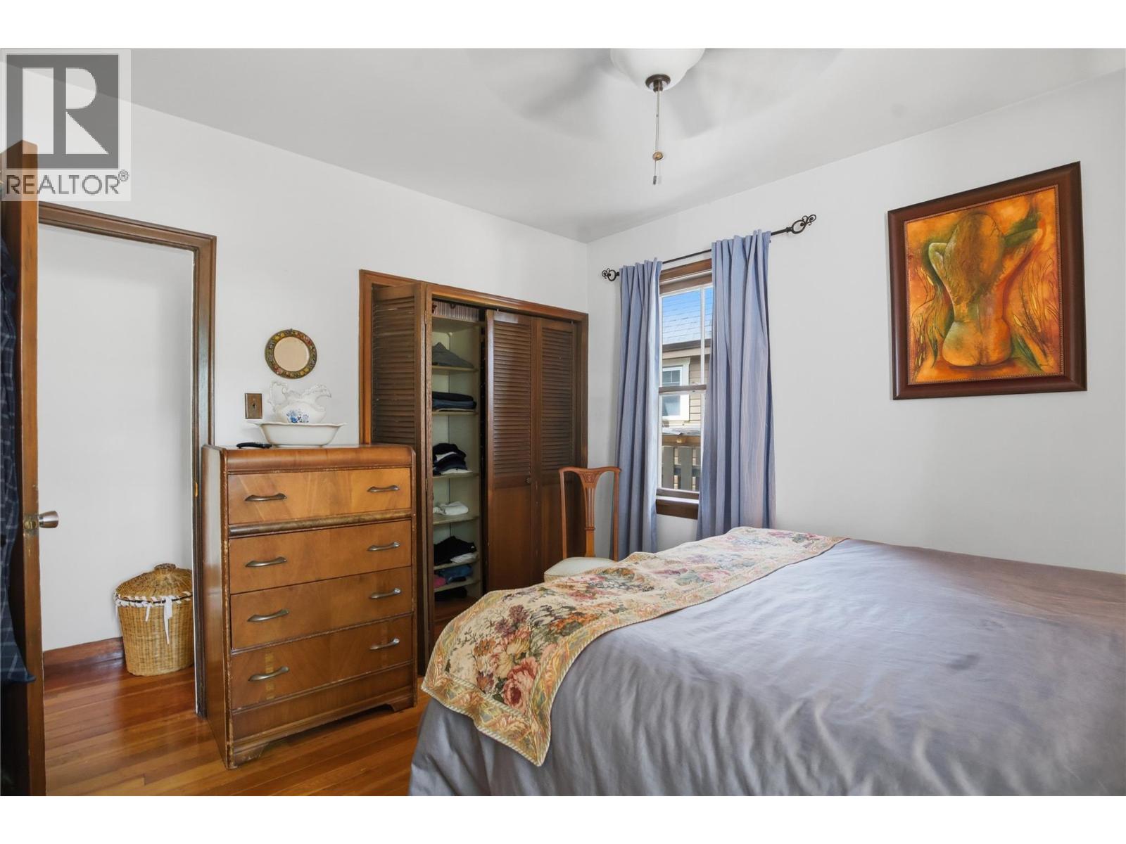 520 Royal Avenue - Image 26