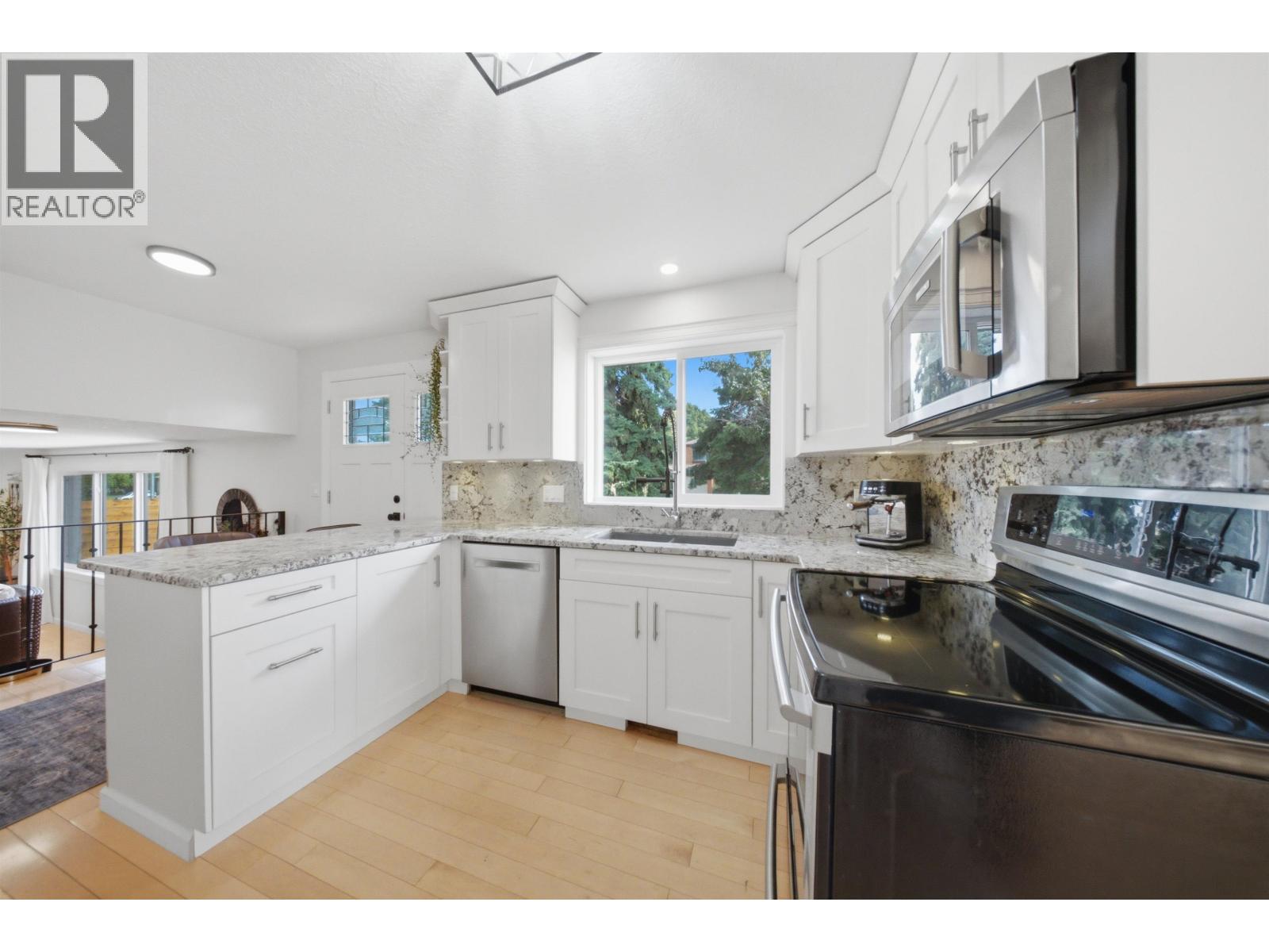 10604 106 AVENUE - 12