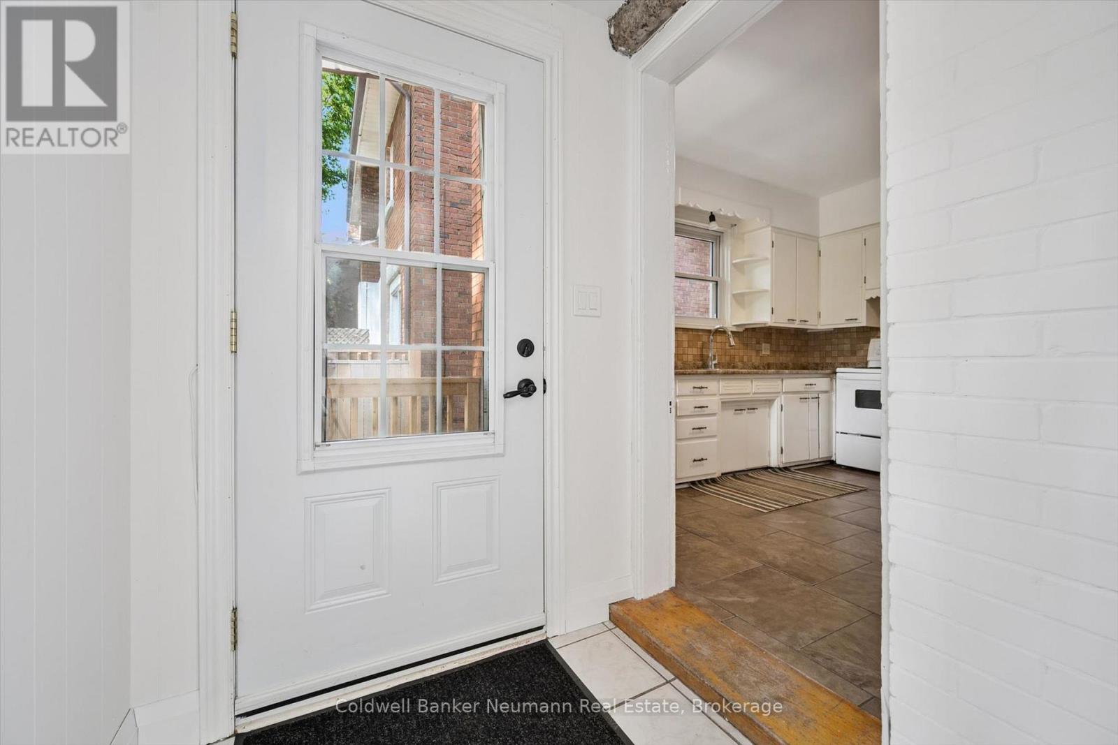 179 ELIZABETH STREET - Image 19