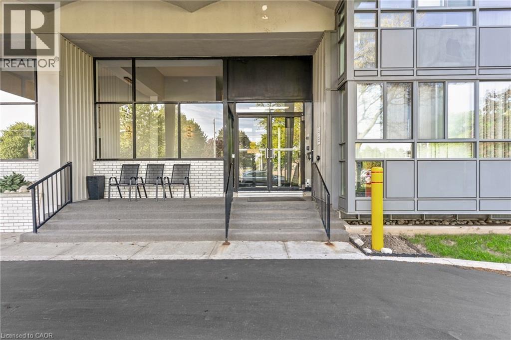 #306 24 MIDLAND Drive - 4