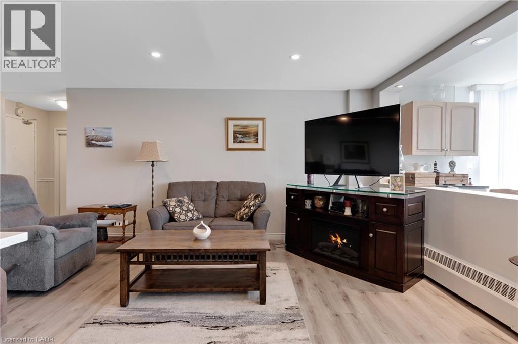 #306 24 MIDLAND Drive - Image 12